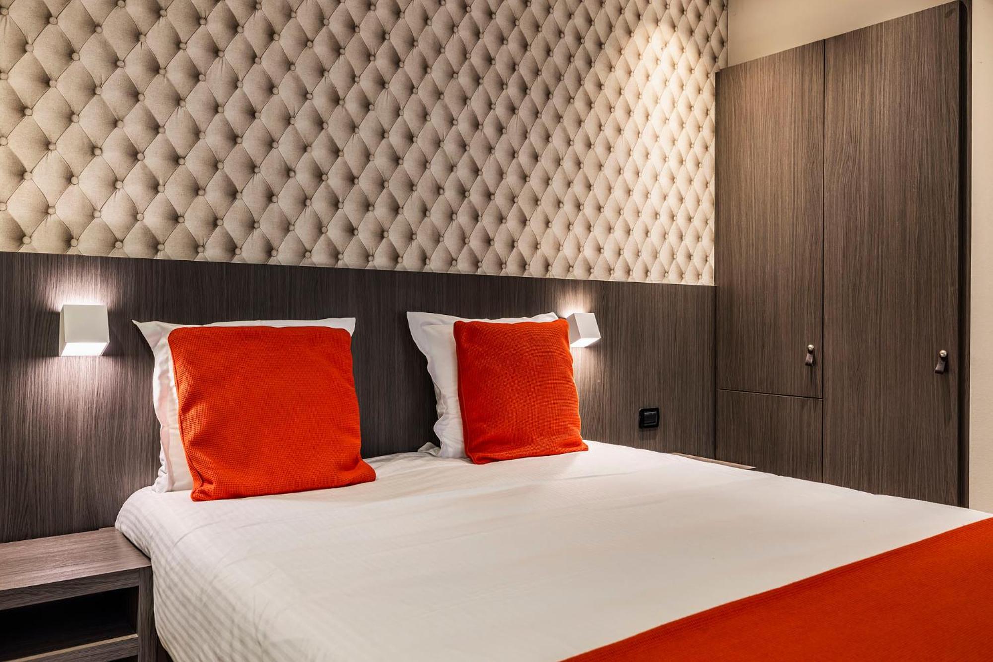 קורטרייק Square Hotel מראה חיצוני תמונה