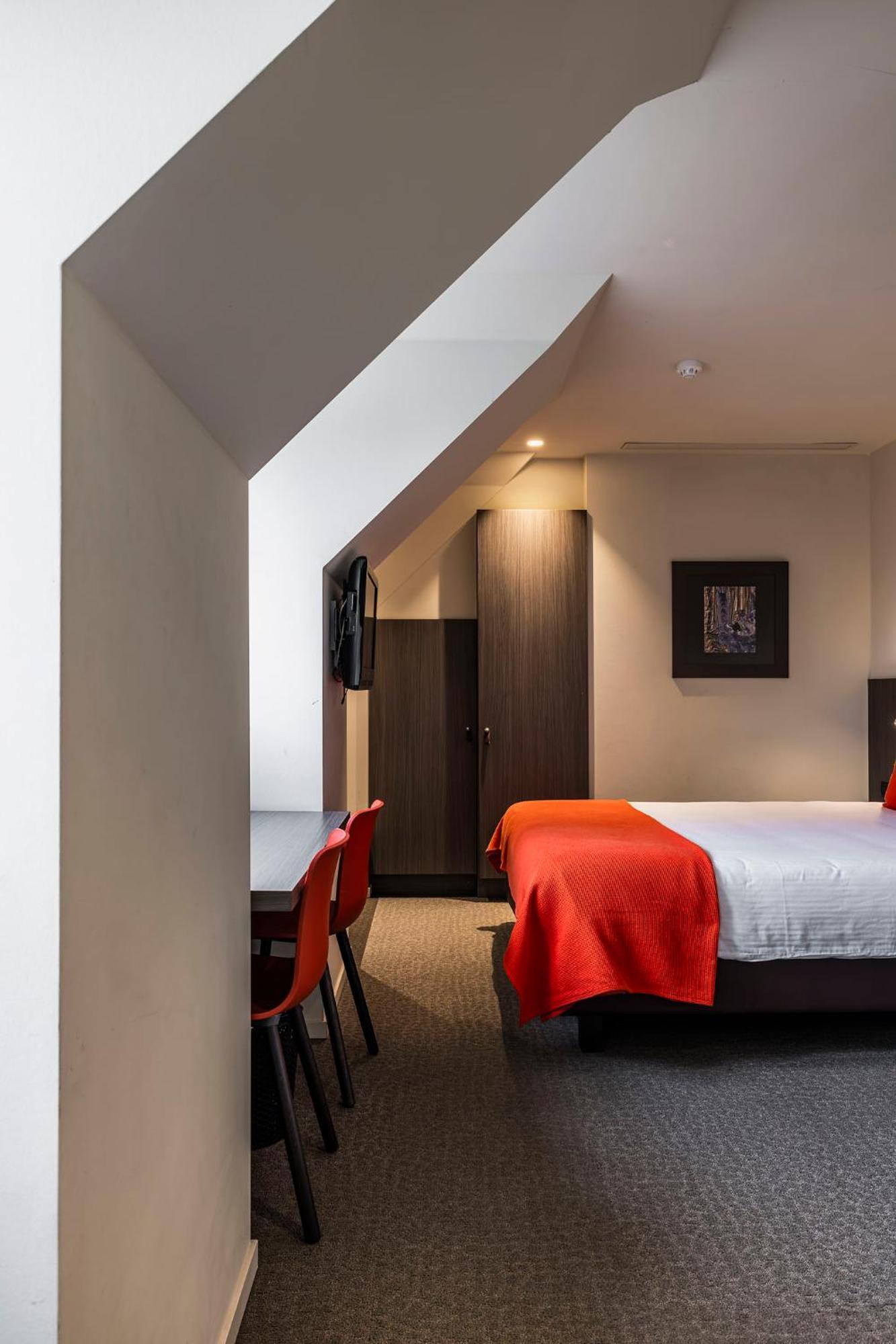 קורטרייק Square Hotel מראה חיצוני תמונה