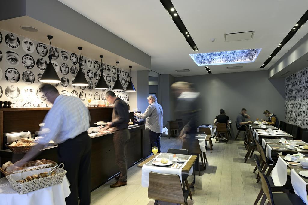 קורטרייק Square Hotel מראה חיצוני תמונה