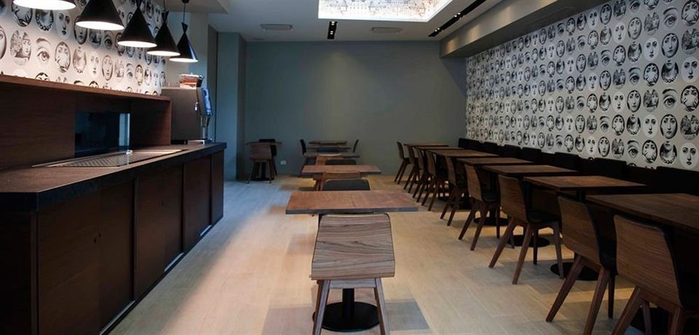 קורטרייק Square Hotel מראה חיצוני תמונה